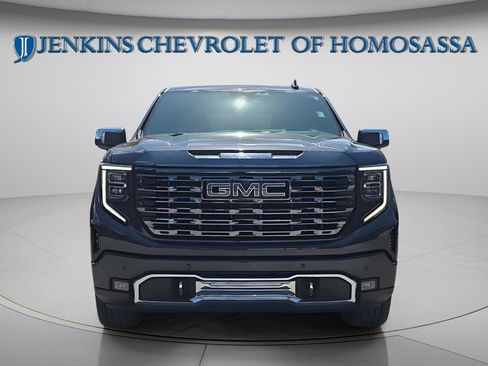 Used 2024 GMC Sierra 1500 Denali Ultimate AWD/4WD image 11