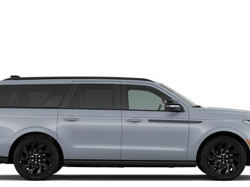 New 2026 Lincoln Navigator L Reserve w/ Jet Appearance Package AWD/4WD image 28