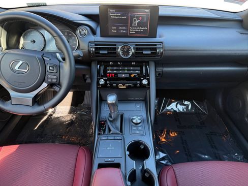 Used 2025 Lexus IS 300 F Sport image 11