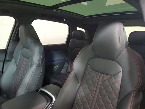 Used 2026 Audi SQ7 Prestige w/ S Sport Package image 24
