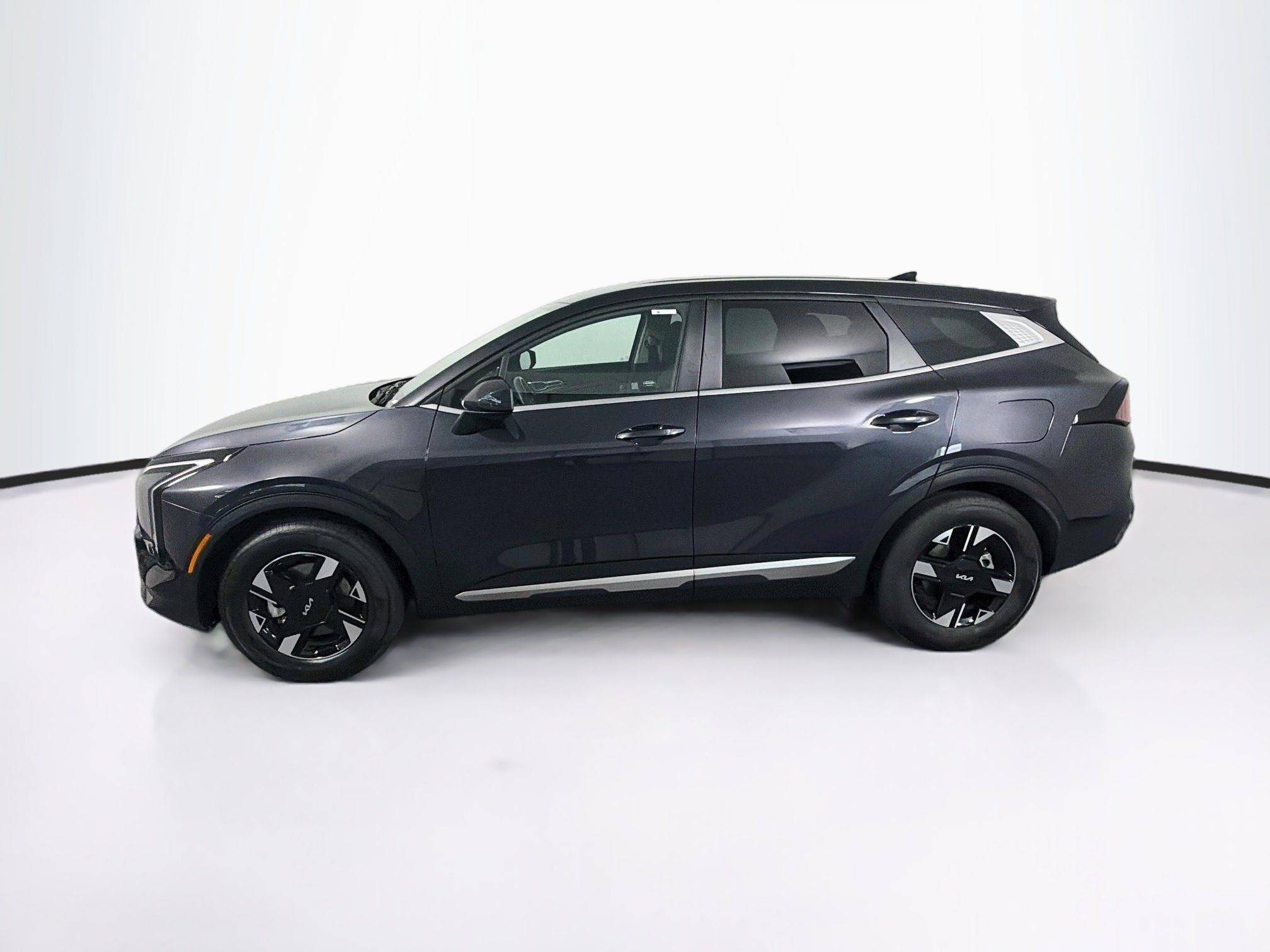 Used 2026 Kia Sportage LX FWD image 4