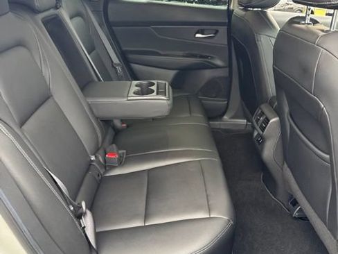 Certified 2025 Nissan Murano SV AWD/4WD image 16