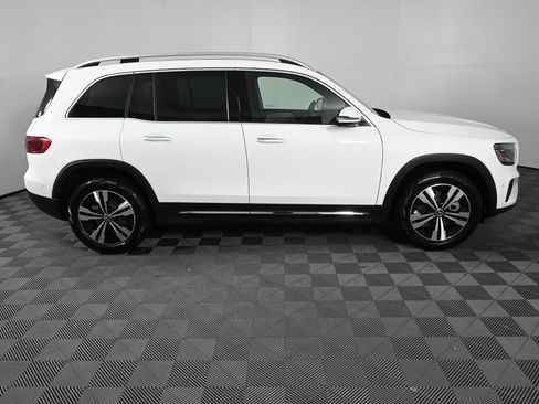 Certified 2025 Mercedes-Benz GLB 250 GLB 250 image 25