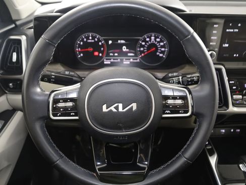 Used 2023 Kia Sorento S w/ Panoramic Sunroof Package AWD/4WD image 37