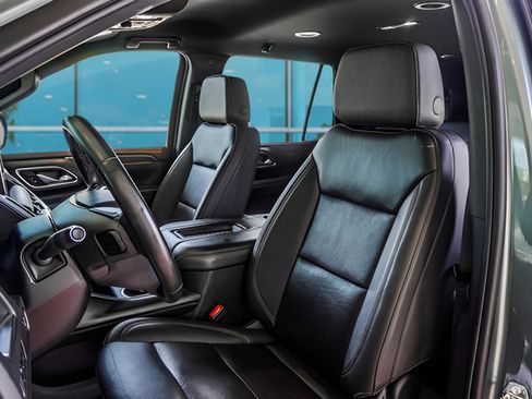 Used 2024 Chevrolet Tahoe LT AWD/4WD image 36