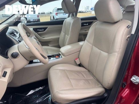 Used 2015 Nissan Altima 2.5 SL w/ Technology Package image 12