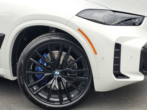 New 2026 BMW X5 xDrive40i w/ M Sport Package AWD/4WD image 4