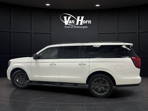 Used 2025 Ford Expedition Max Platinum w/ Stealth Performance Package AWD/4WD image 4