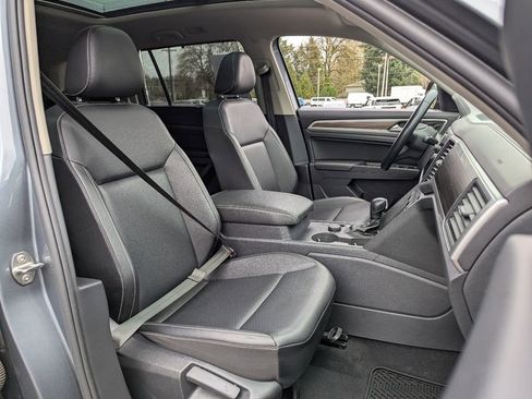 Used 2021 Volkswagen Atlas SE image 38