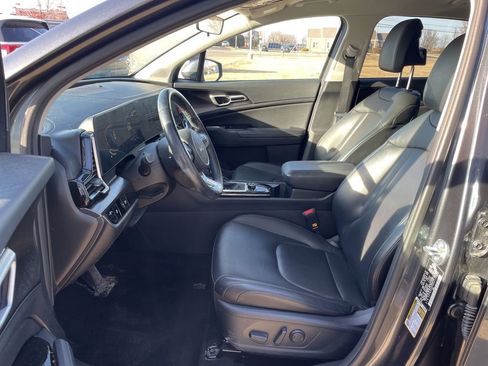 Used 2024 Kia Sportage EX image 8