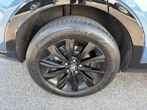 Used 2025 Buick Envista Sport Touring w/ Convenience I Package FWD image 14