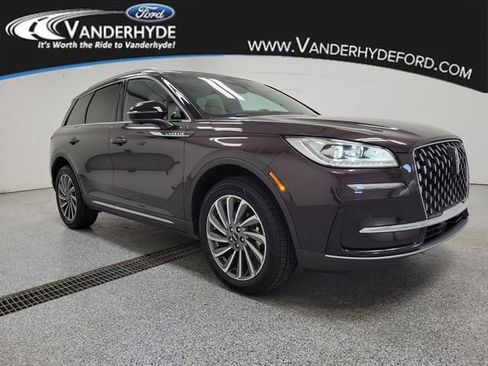 Used 2023 Lincoln Corsair Reserve w/ Equipment Group 201A image 2