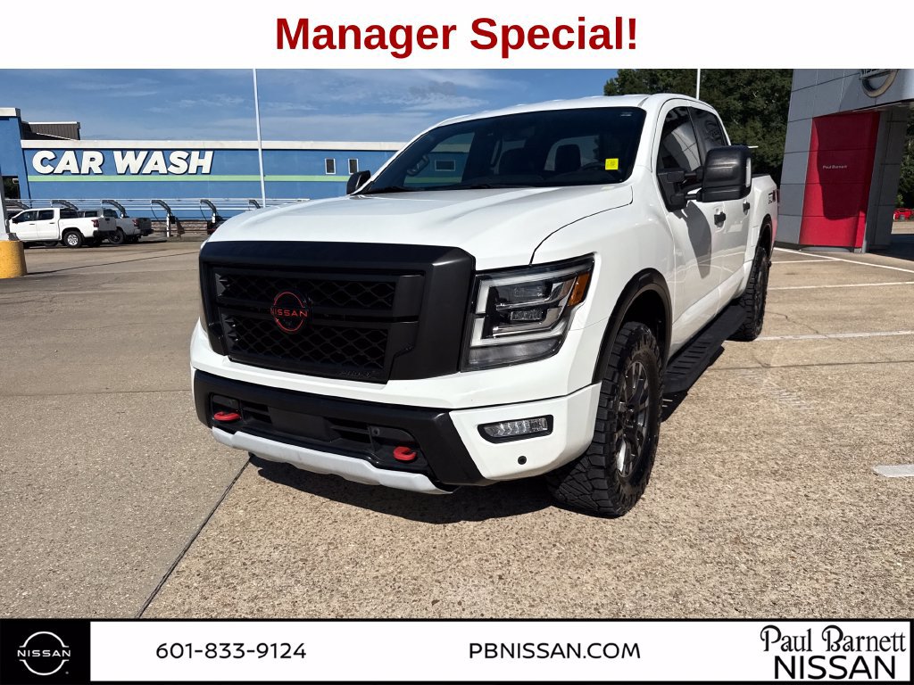 Used 2023 Nissan Titan PRO-4X w/ Pro-4x Convenience Package AWD/4WD image 10