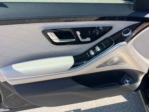 Used 2021 Mercedes-Benz S 580 4MATIC Sedan image 11