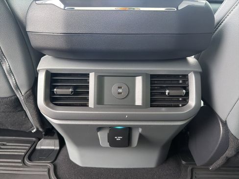 New 2025 Ford F150 Lightning Flash AWD/4WD image 23