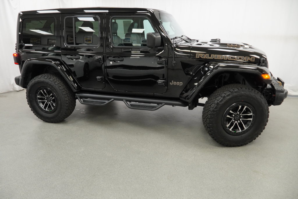 Certified 2023 Jeep Wrangler Unlimited Rubicon 392 w/ Trailer Tow Package AWD/4WD image 7