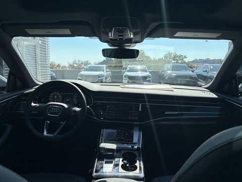 New 2026 Audi Q8 Premium Plus image 18