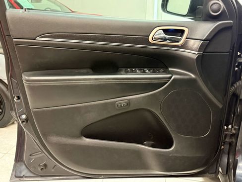 Used 2015 Jeep Grand Cherokee Limited AWD/4WD image 16
