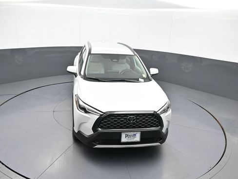 Certified 2024 Toyota Corolla Cross LE AWD/4WD image 34