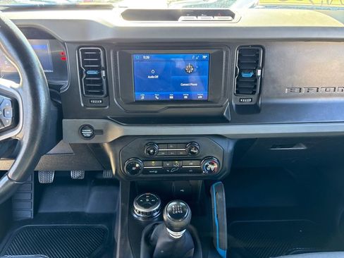 Used 2022 Ford Bronco Black Diamond image 23