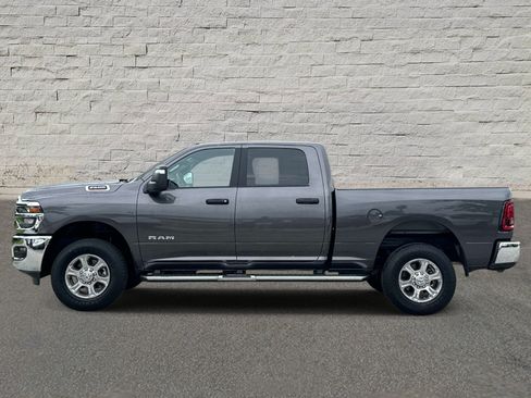 Used 2026 RAM 2500 Big Horn AWD/4WD image 2