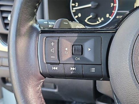 Certified 2023 Nissan Rogue SV w/ SV Premium B Package image 26