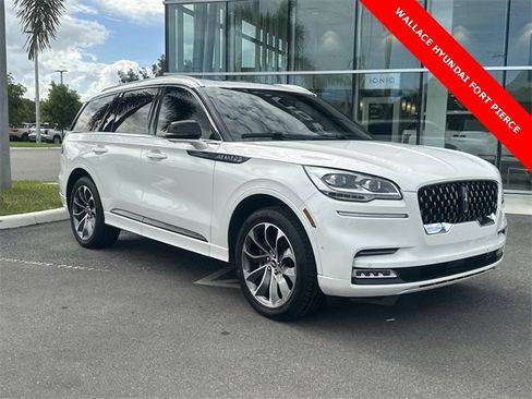 Used 2022 Lincoln Aviator Grand Touring w/ Equipment Group 301A image 5