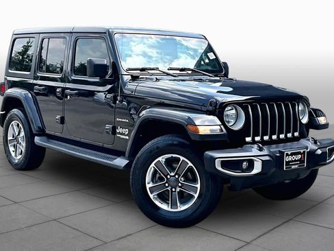 Used 2019 Jeep Wrangler Unlimited Sahara AWD/4WD image 3