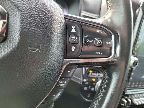 Used 2023 RAM 1500 Limited AWD/4WD image 30
