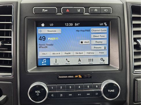 Used 2018 Ford Expedition Limited w/ Equipment Group 302A RWD image 16