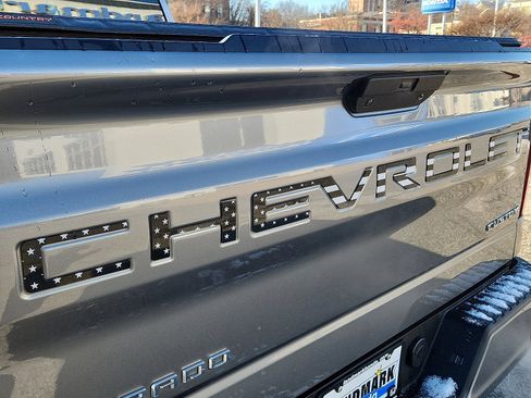 Used 2020 Chevrolet Silverado 1500 Custom w/ Custom Value Package image 28