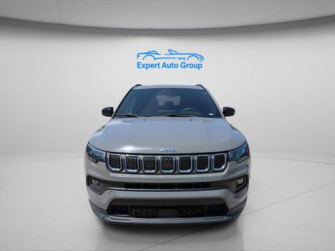 Used 2024 Jeep Compass Latitude AWD/4WD image 8