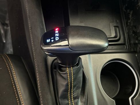 Used 2023 Dodge Durango R/T w/ Hemi Orange Plus Package RWD image 9