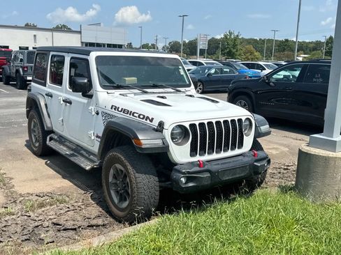 Used 2018 Jeep Wrangler Unlimited Rubicon AWD/4WD image 2