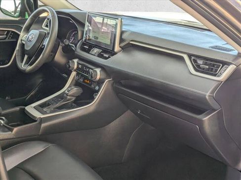 Used 2023 Toyota RAV4 XLE Premium image 22