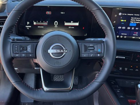 New 2026 Nissan Kicks SR image 18