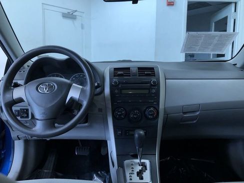 Used 2010 Toyota Corolla LE image 18