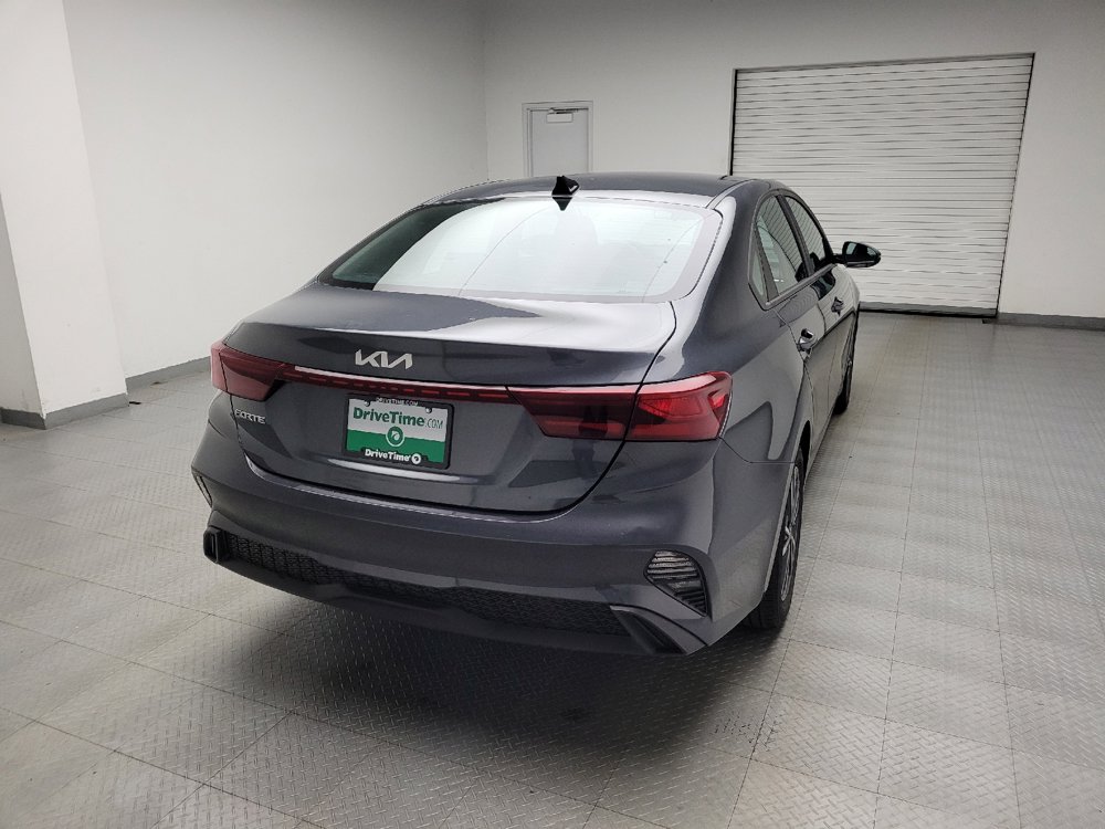 Used 2023 Kia Forte LXS w/ LXS Technology Package FWD image 7