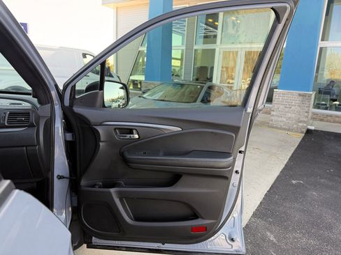 Used 2022 Honda Pilot Sport image 25