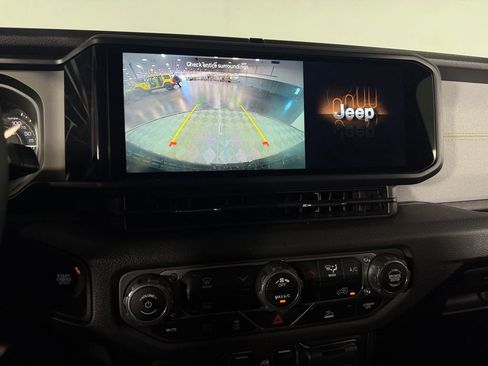 Used 2025 Jeep Wrangler Unlimited Sport S 4xe AWD/4WD image 17