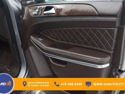 Used 2017 Mercedes-Benz GLS 550 4MATIC image 16