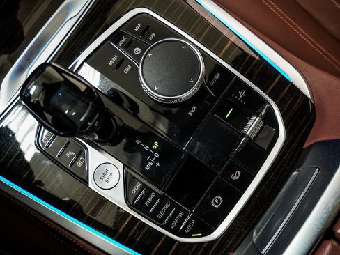 Used 2021 BMW X5 xDrive45e w/ Premium Package image 31