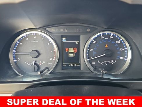 Used 2018 Toyota Highlander LE image 19