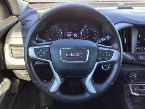 Used 2024 GMC Terrain SLE image 17