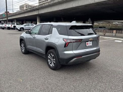 Used 2025 Chevrolet Equinox LT image 7