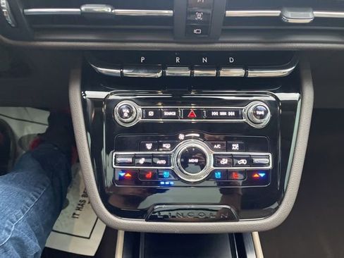 Used 2021 Lincoln Corsair Standard w/ Premium Package image 29