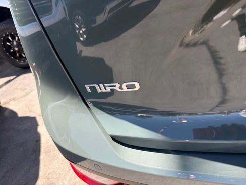 Used 2025 Kia Niro Wind FWD image 40