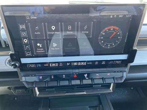 Used 2024 GMC Hummer EV 2X w/ Extreme Off-Road Package AWD/4WD image 13