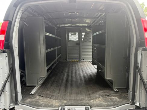 Used 2023 GMC Savana 2500 w/ Driver Convenience Package RWD image 27