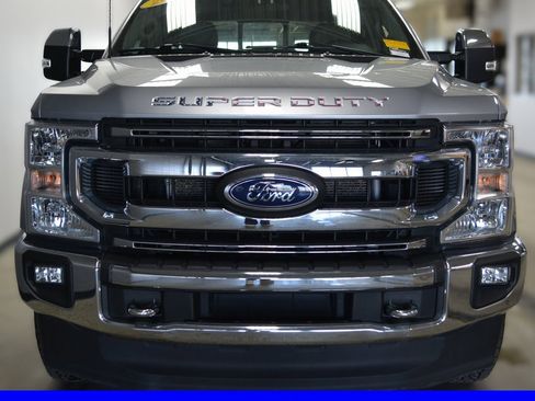 Certified 2021 Ford F250 XLT w/ XLT Premium Package image 5